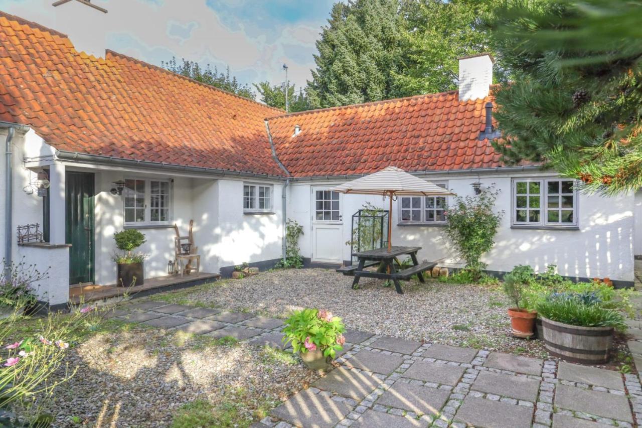 The Guest House Snekkersten Екстериор снимка